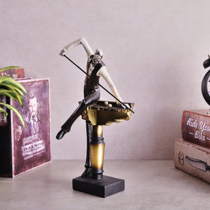 Resin showpieces - Billiard Player