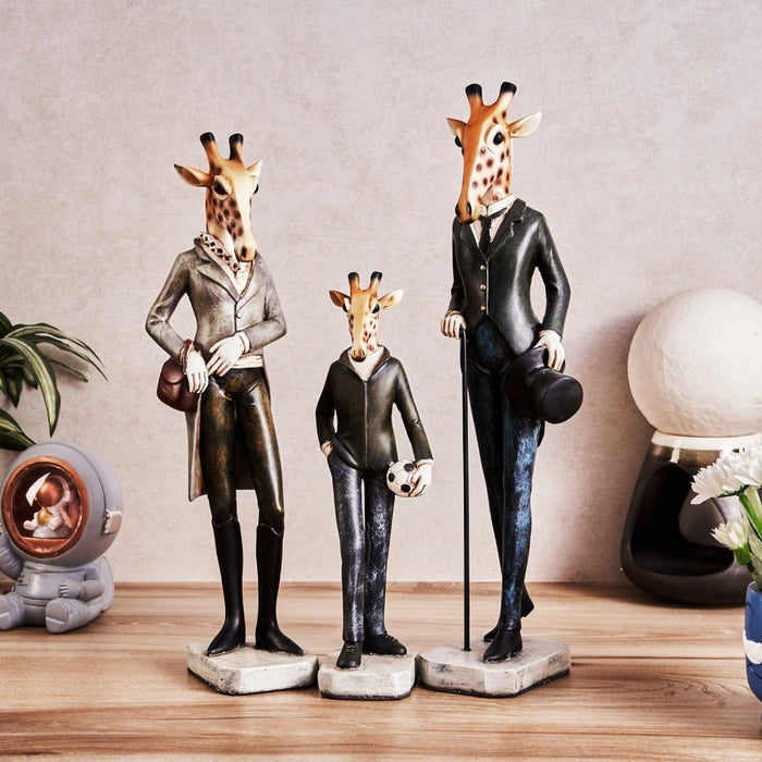 Resin showpieces- Giraffe Family Showpiece