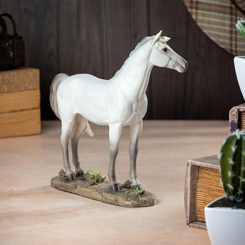 Polyresin showpiece - Horse