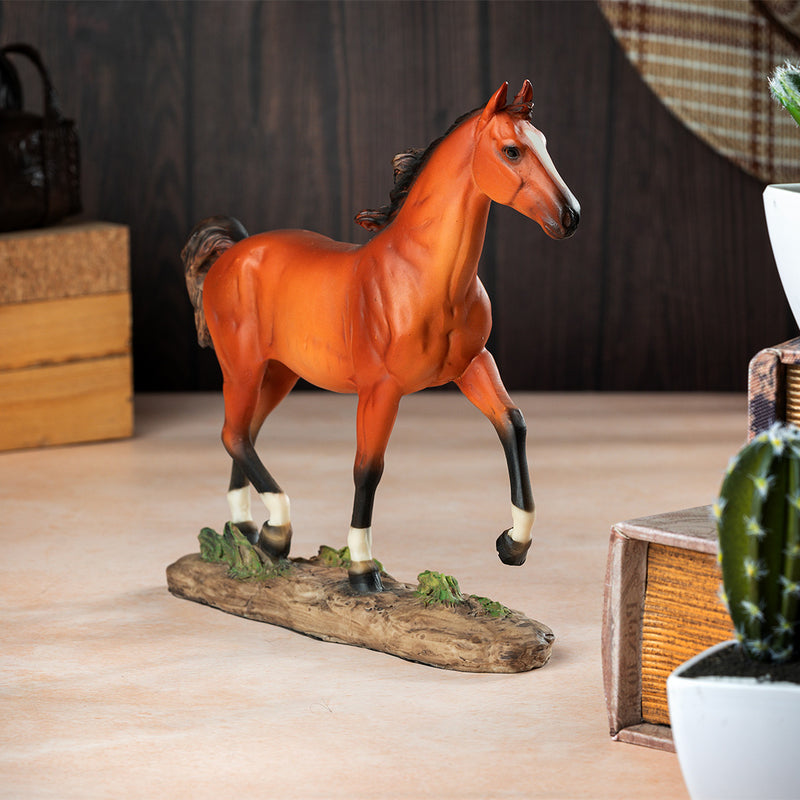 Polyresin showpiece - Horse