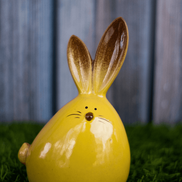 Miniature Figurine - Yellow Rabbit - eazy wagon
