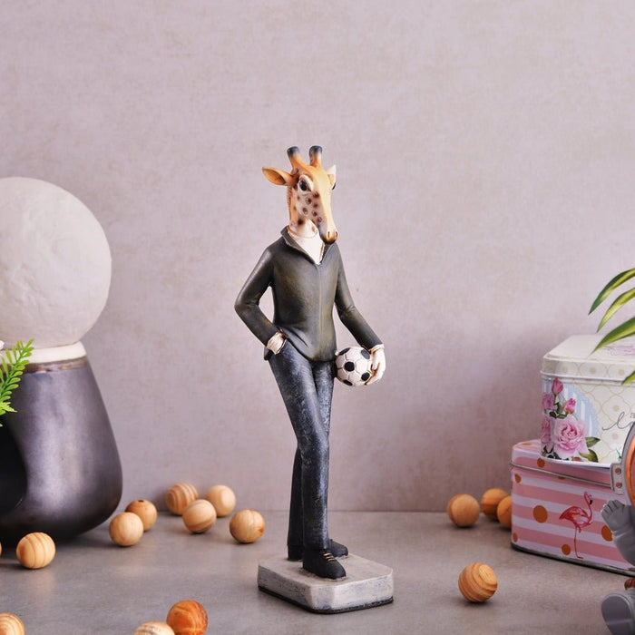 Resin showpieces- Giraffe Family Showpiece